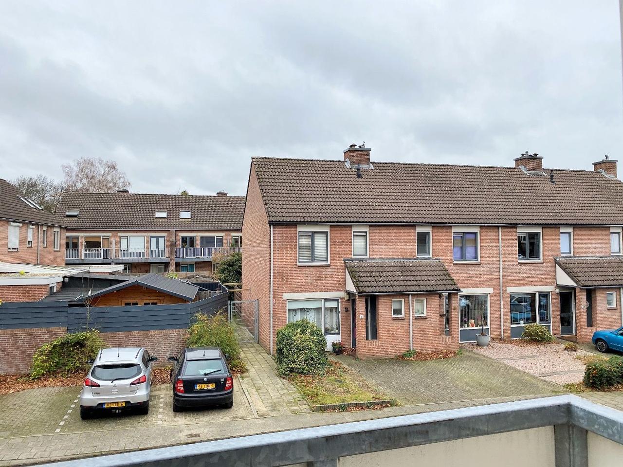 73 m² met twee slaapkamers en balkon - Afbeelding 7