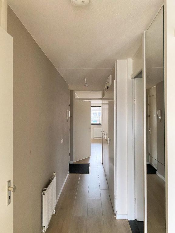 73 m² met twee slaapkamers en balkon - Afbeelding 10