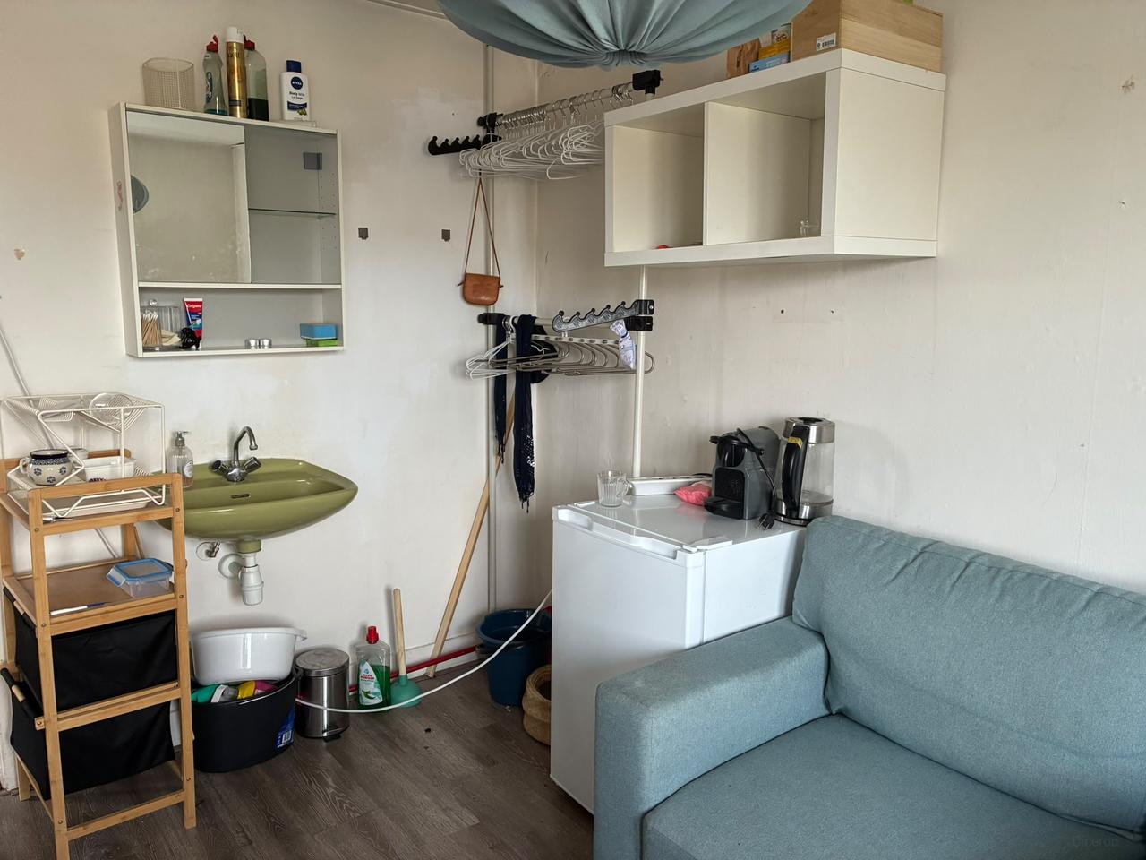 Studentenkamer van 10 m² met dakterras - Afbeelding 2