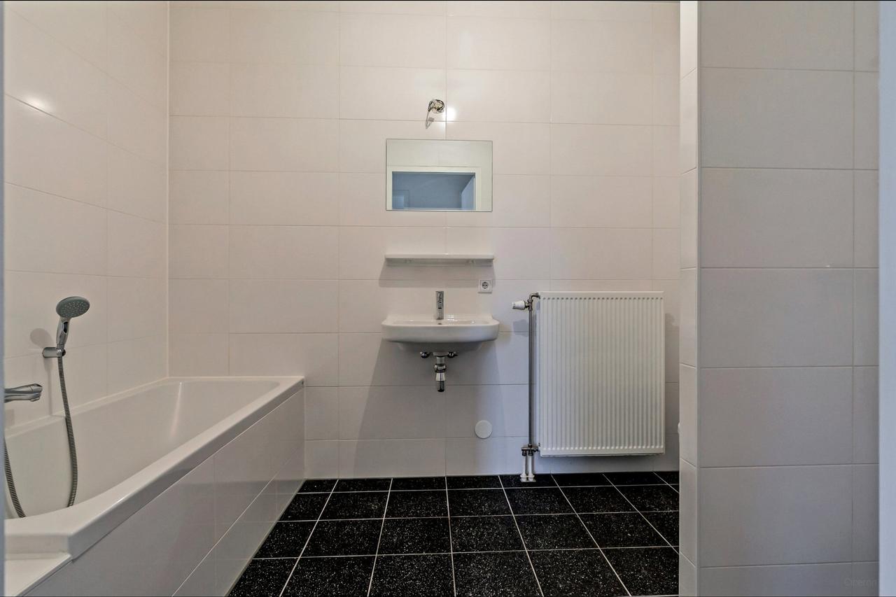 88 m² met breed balkon bij station Breda - Afbeelding 3