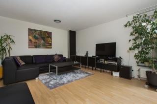 100 m² gemeubileerd met tuin en parkeerplek - Afbeelding 3