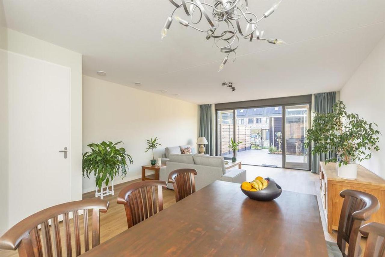 159 m² woonruimte met vijf slaapkamers - Afbeelding 6