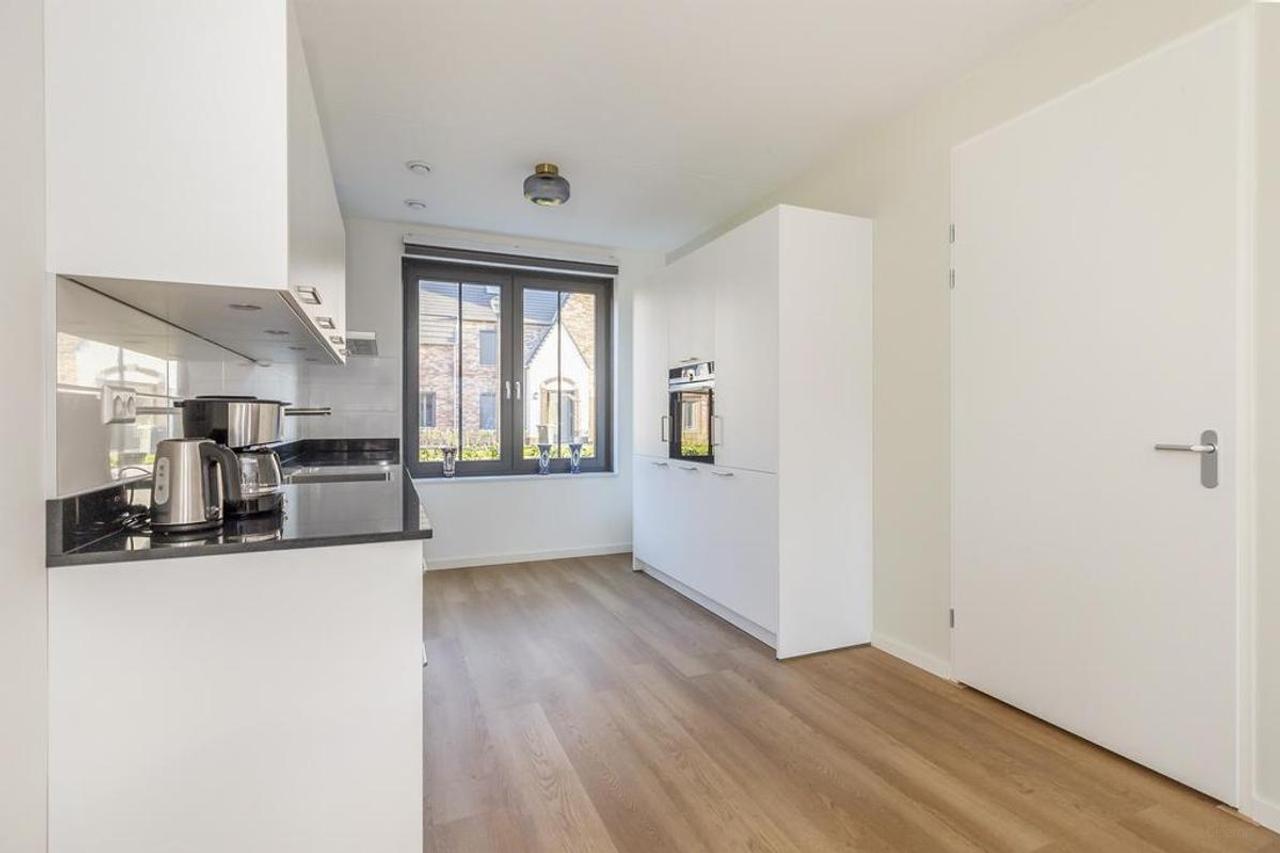 159 m² woonruimte met vijf slaapkamers - Afbeelding 9