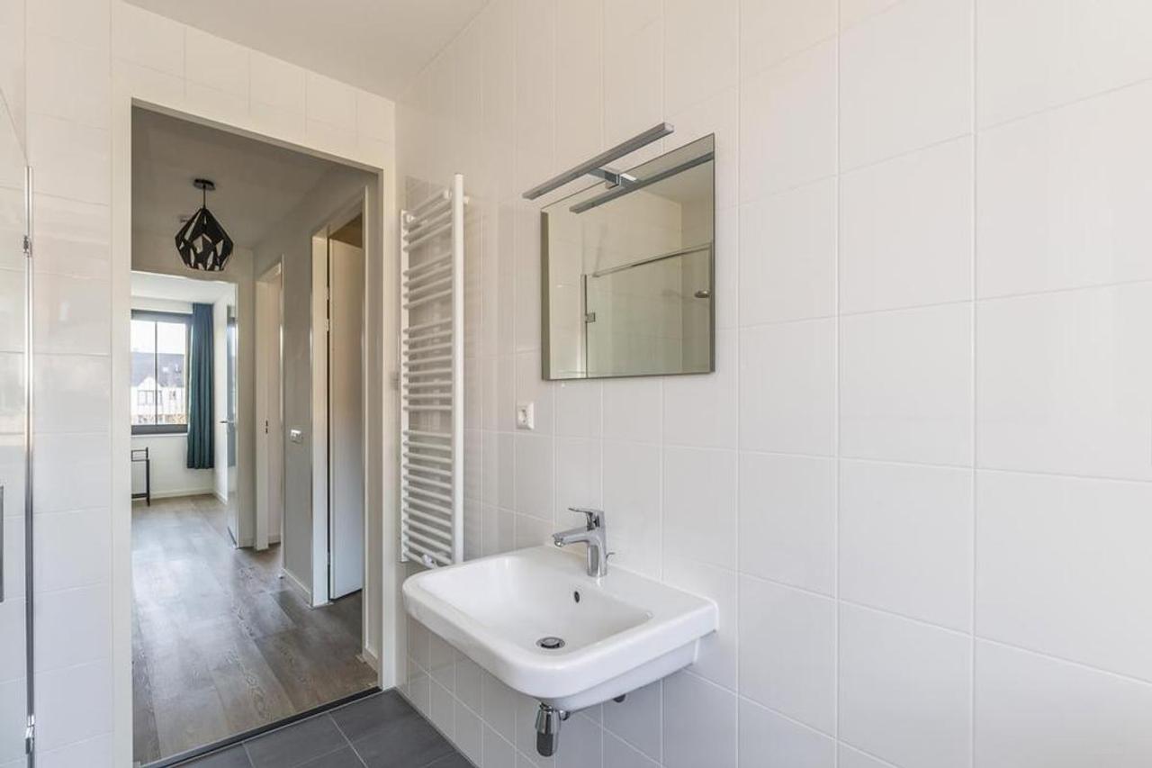 159 m² woonruimte met vijf slaapkamers - Afbeelding 17