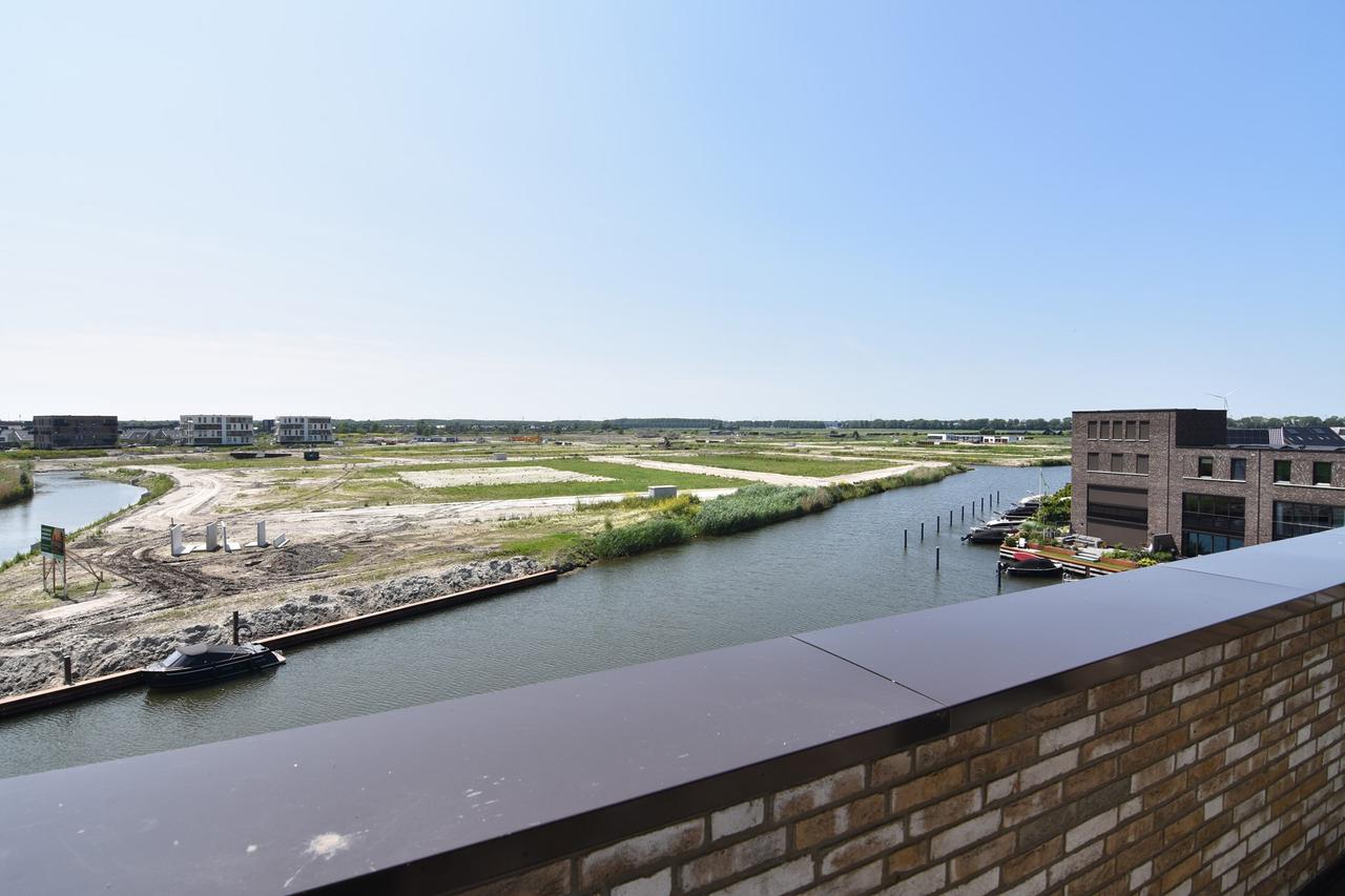 Gemeubileerd wonen aan het water in Zeewolde - Afbeelding 8