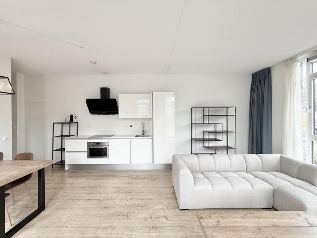 117 m², 3 bedrooms and balcony in Noord - Image 2