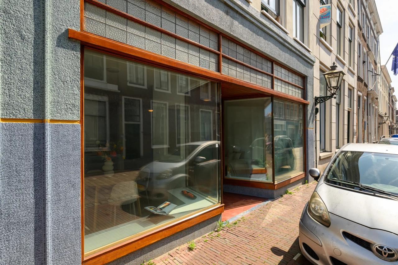 78 m² Ground-Floor Apartment with 2 Bedrooms - Image 2