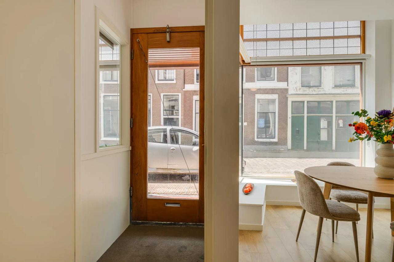 78 m² Ground-Floor Apartment with 2 Bedrooms - Image 3