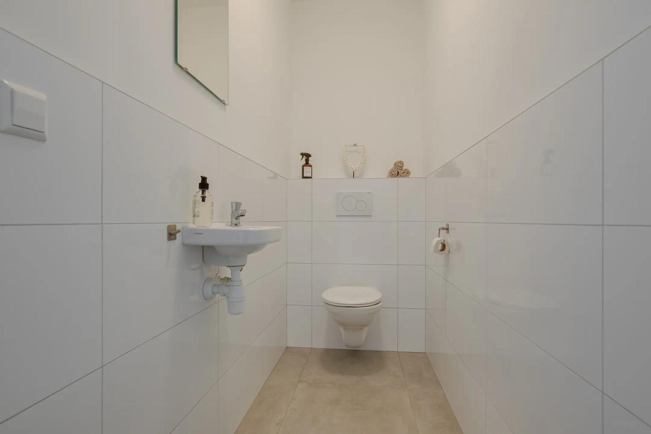 78 m² Ground-Floor Apartment with 2 Bedrooms - Image 4