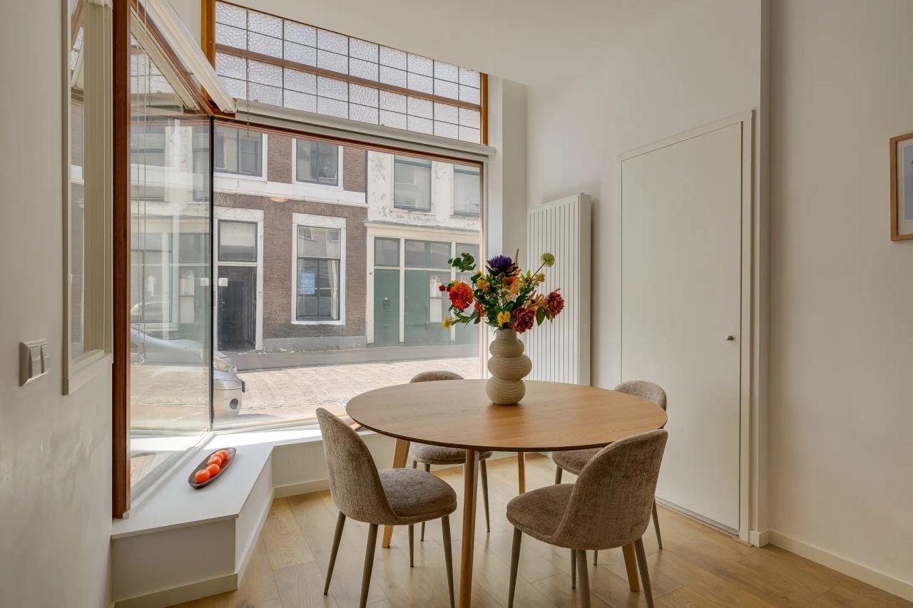 78 m² Ground-Floor Apartment with 2 Bedrooms - Image 5