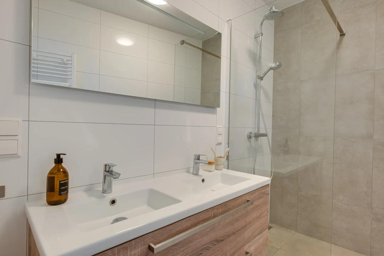 78 m² Ground-Floor Apartment with 2 Bedrooms - Image 19