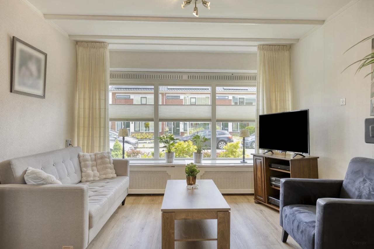 76 m² Rental Home in Oldenzaal - Image 2