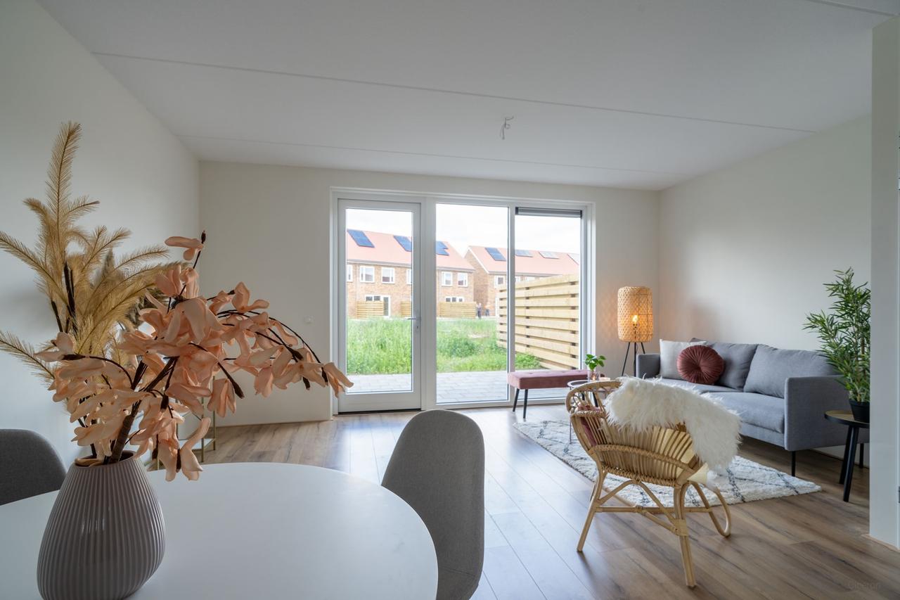 Energy-efficient waterfront living in Wapenveld - Image 7