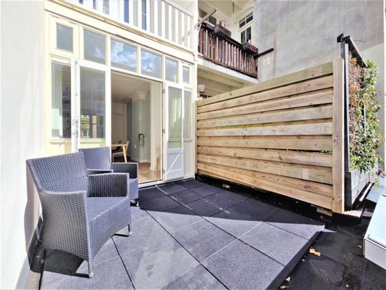 55 m² Home with South-Facing Terrace in De Pijp - Image 7