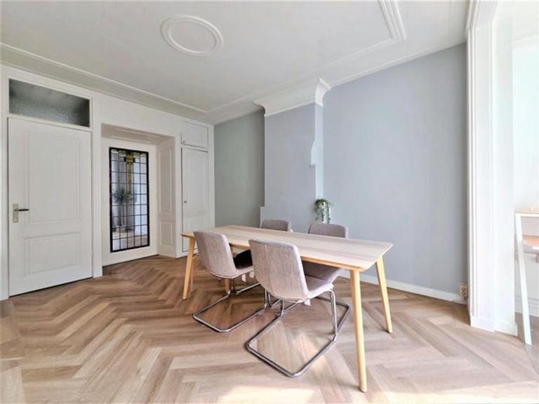 55 m² Home with South-Facing Terrace in De Pijp - Image 19