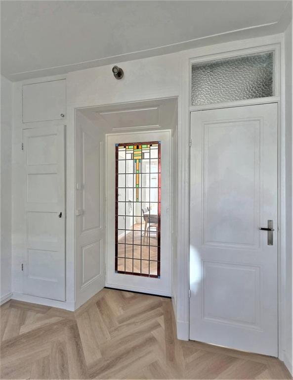 55 m² Home with South-Facing Terrace in De Pijp - Image 25