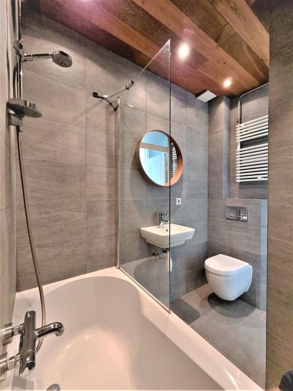 55 m² Home with South-Facing Terrace in De Pijp - Image 33
