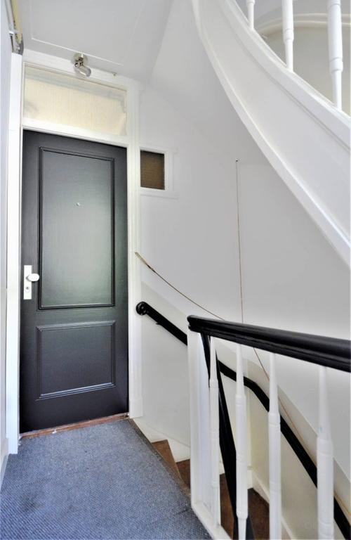 55 m² Home with South-Facing Terrace in De Pijp - Image 37