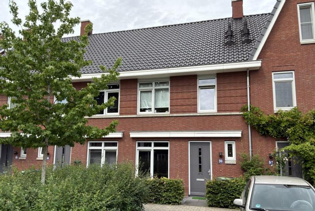 120 m² woonruimte met tuin en 3 slaapkamers - Afbeelding 1