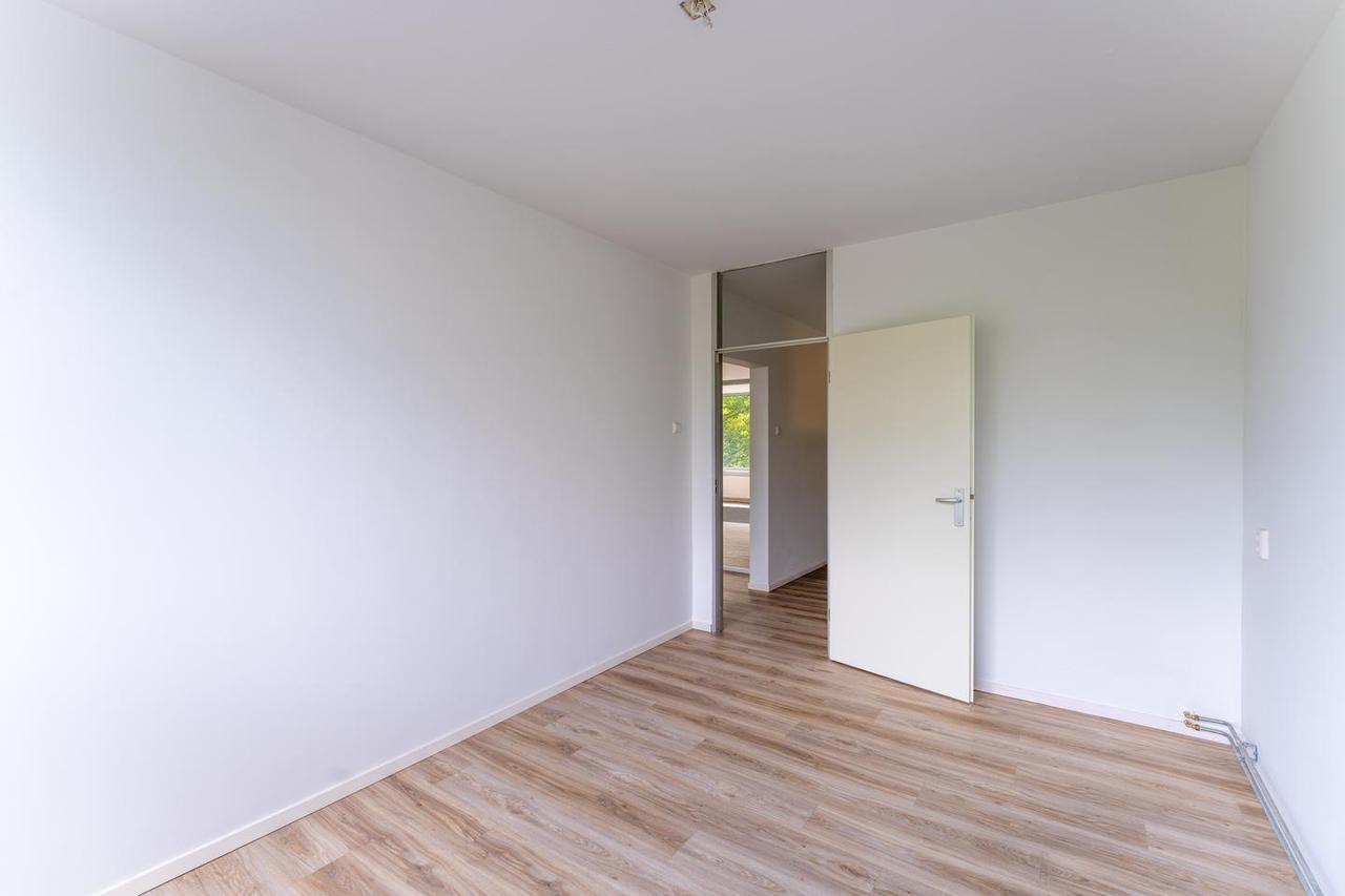 100 m² hoekappartement met veel daglicht - Afbeelding 24