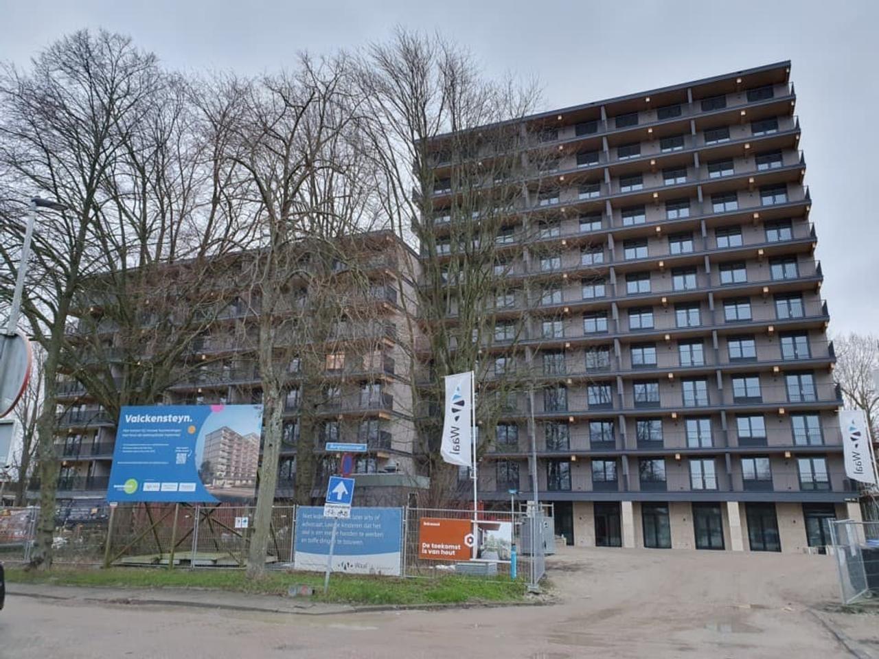 Nieuwbouwappartement met balkon en parking - Afbeelding 1