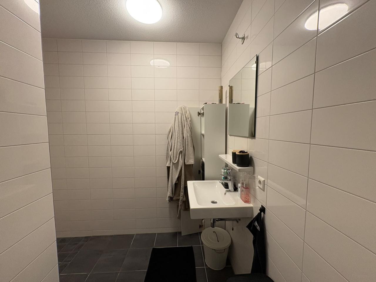 Nieuwbouwappartement met balkon en parking - Afbeelding 8