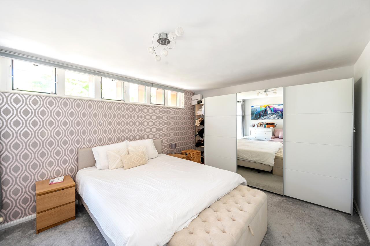 175 m² gemeubileerd met tuin en parking - Afbeelding 21