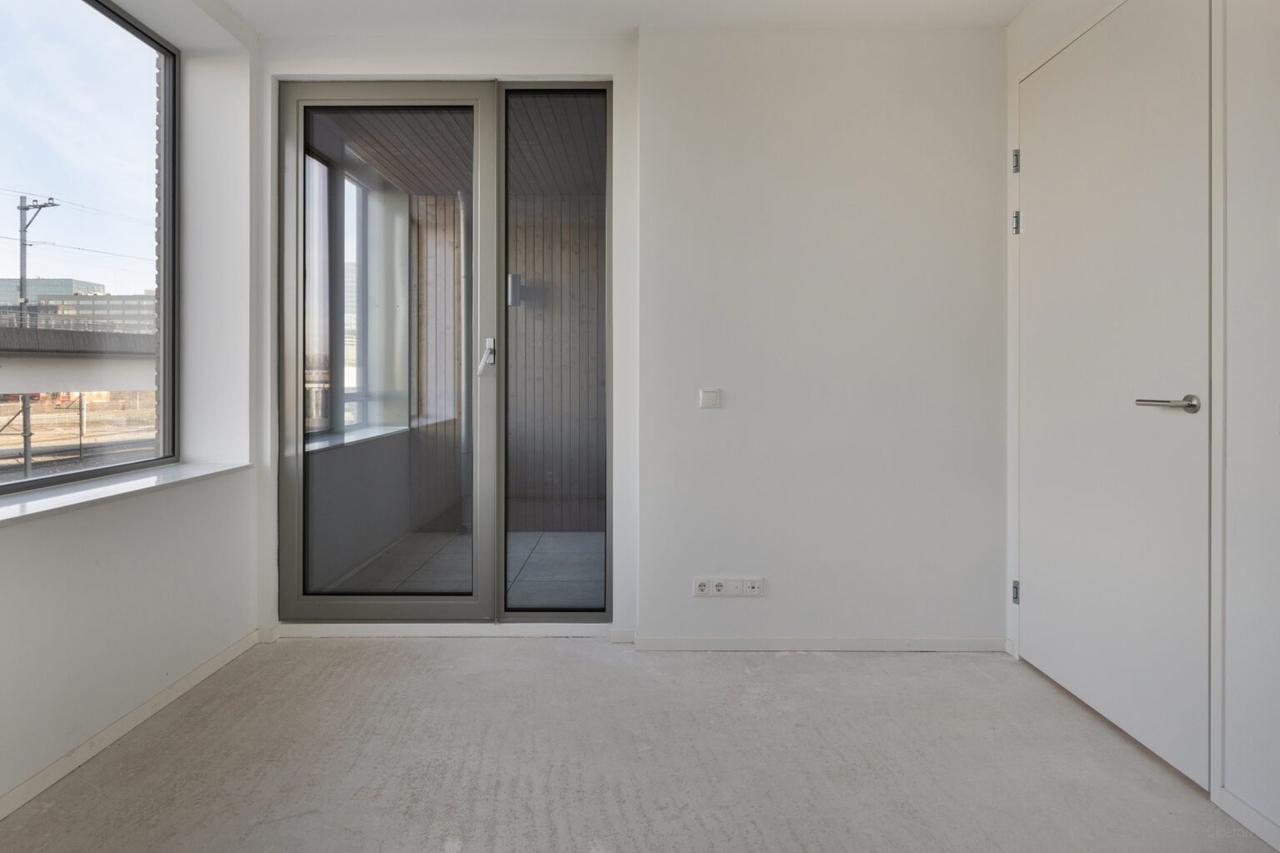 Energy-efficient 2-bedroom near Sloterdijk - Image 9