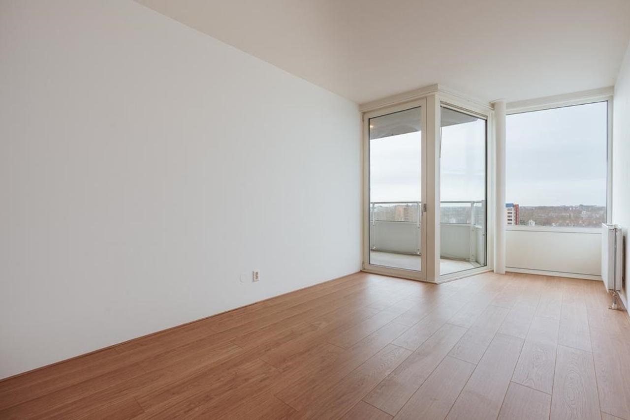 73 m² with west-facing balcony and A+ rating - Image 12