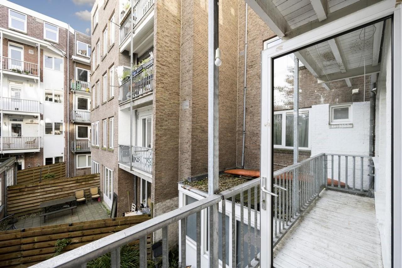 Three Bedrooms on Amstelkade - Image 9