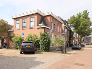 Gemeubileerde hoekwoning bij het Griftpark