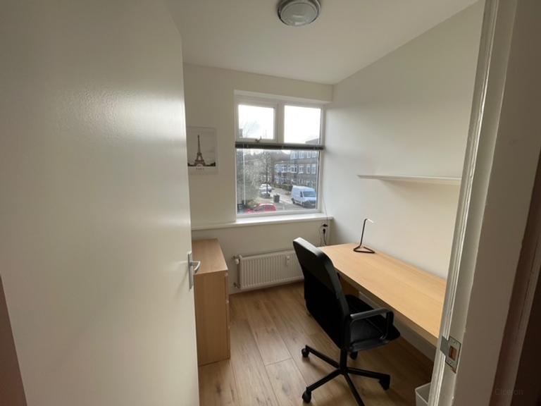Licht 3-kamerappartement met balkon - Afbeelding 10