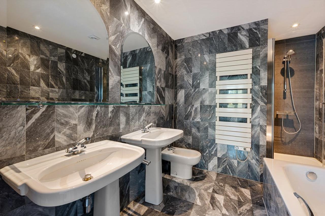 145 m², suitable for two house sharers - Image 14