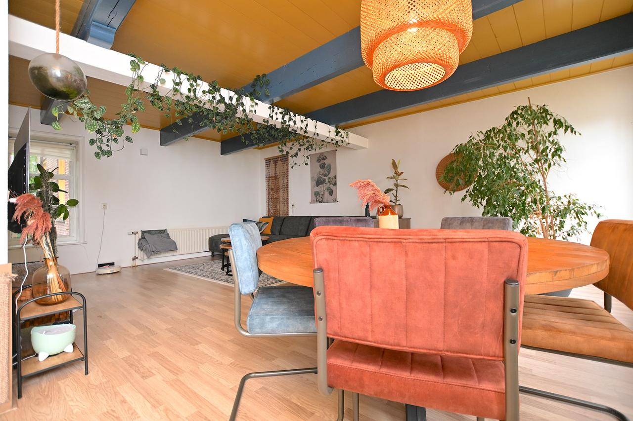 100 m² met twee slaapkamers en tuin - Afbeelding 5