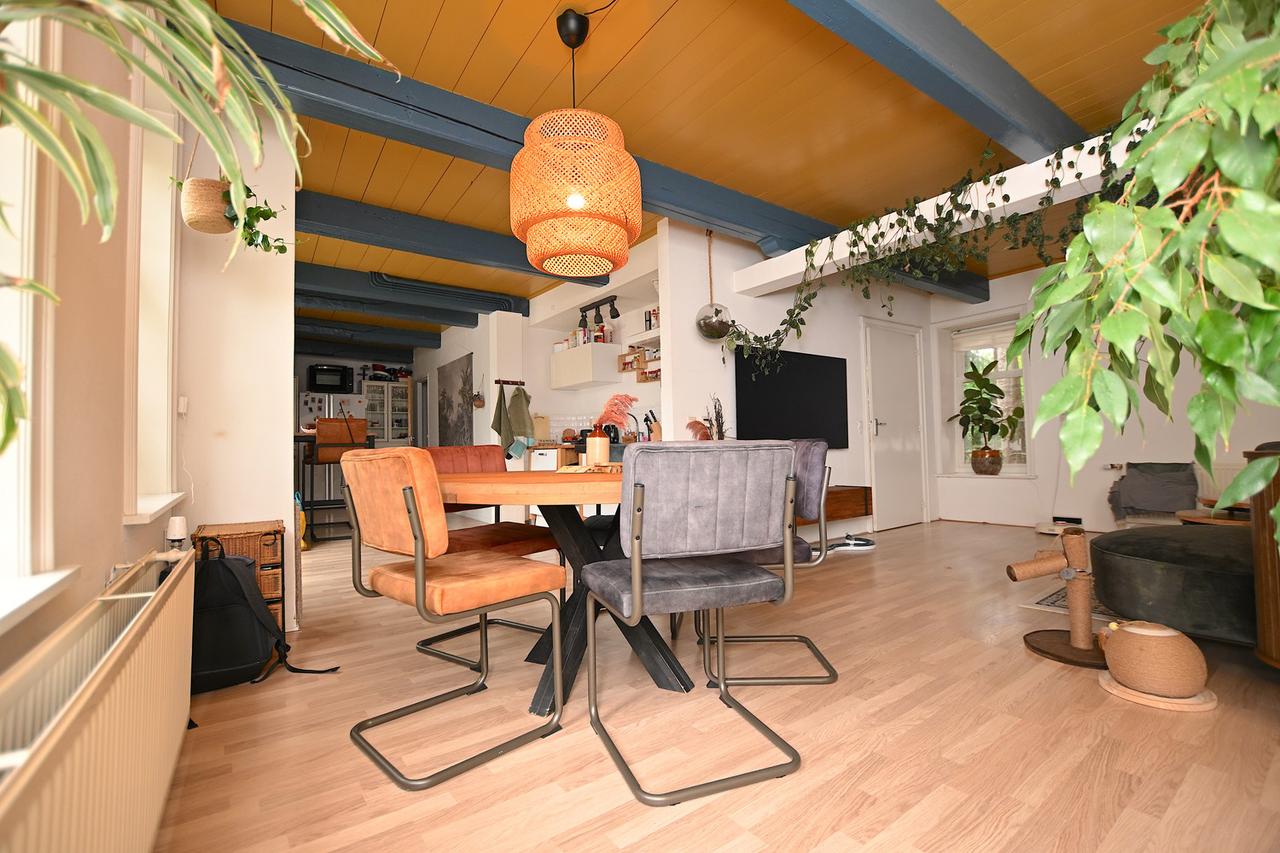 100 m² met twee slaapkamers en tuin - Afbeelding 6