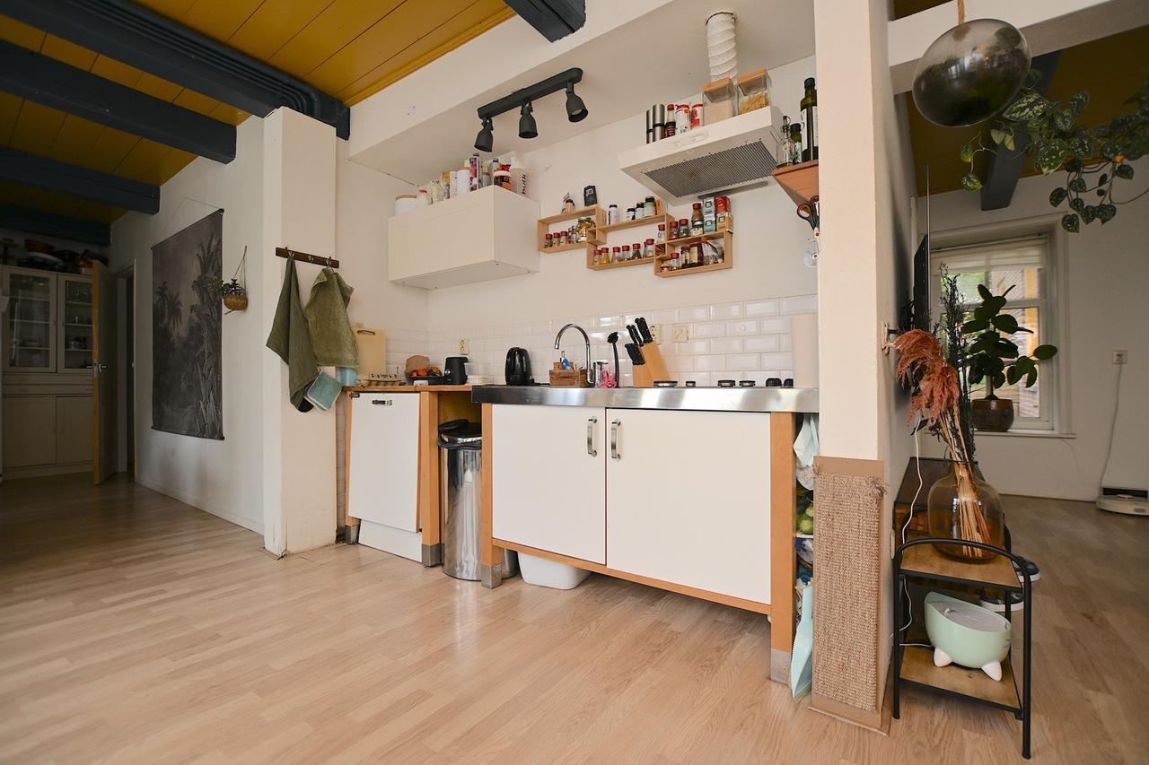 100 m² met twee slaapkamers en tuin - Afbeelding 7