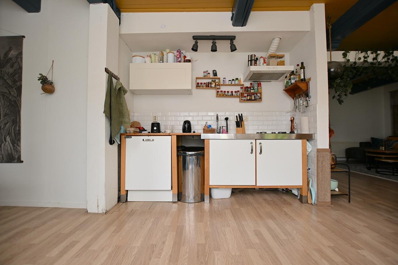 100 m² met twee slaapkamers en tuin - Afbeelding 8