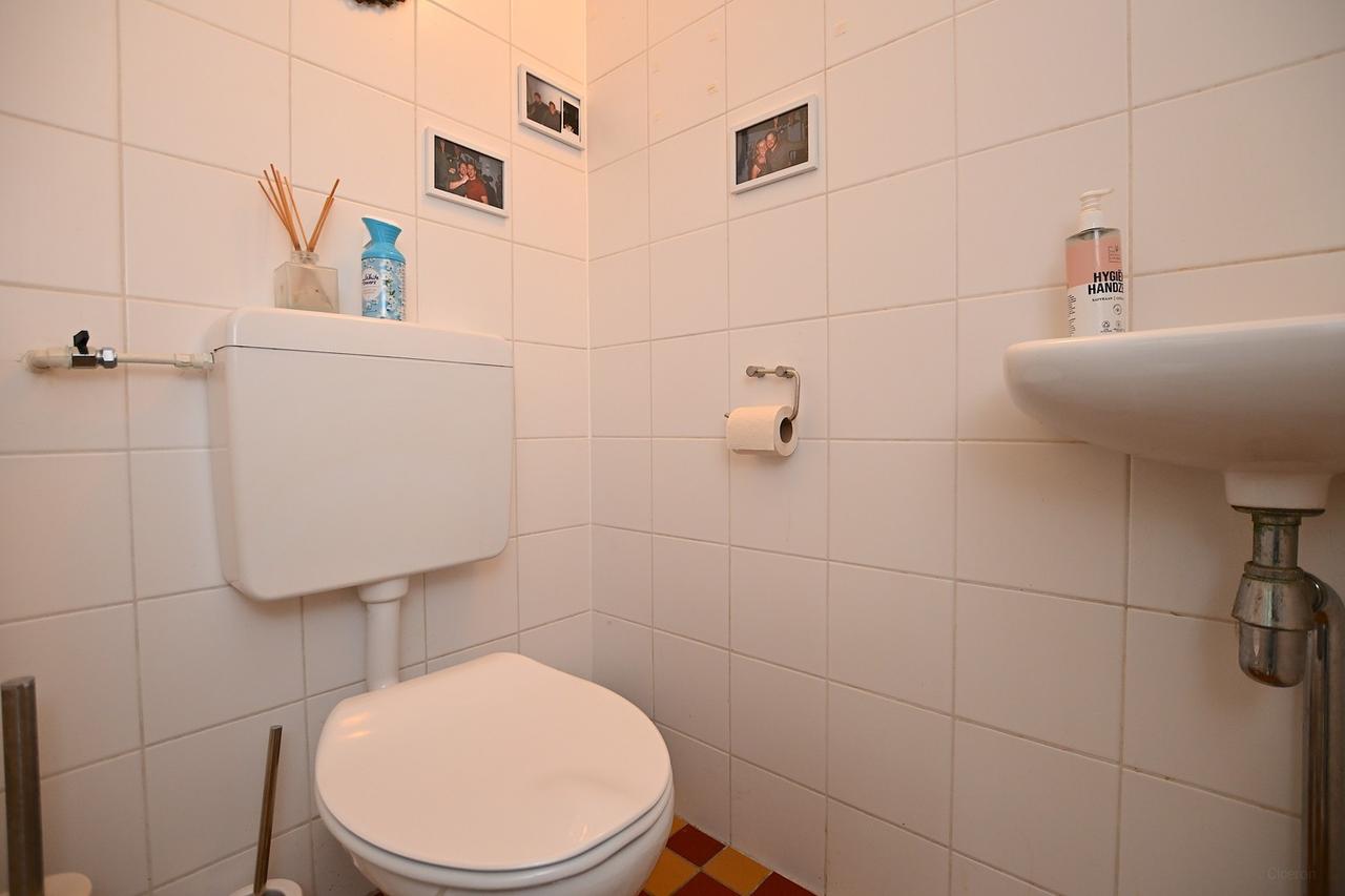 100 m² met twee slaapkamers en tuin - Afbeelding 21