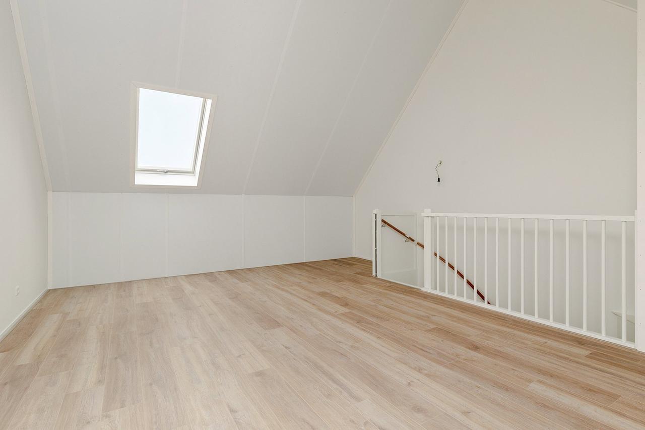 126 m² rental home with garden & 3 bedrooms - Image 10