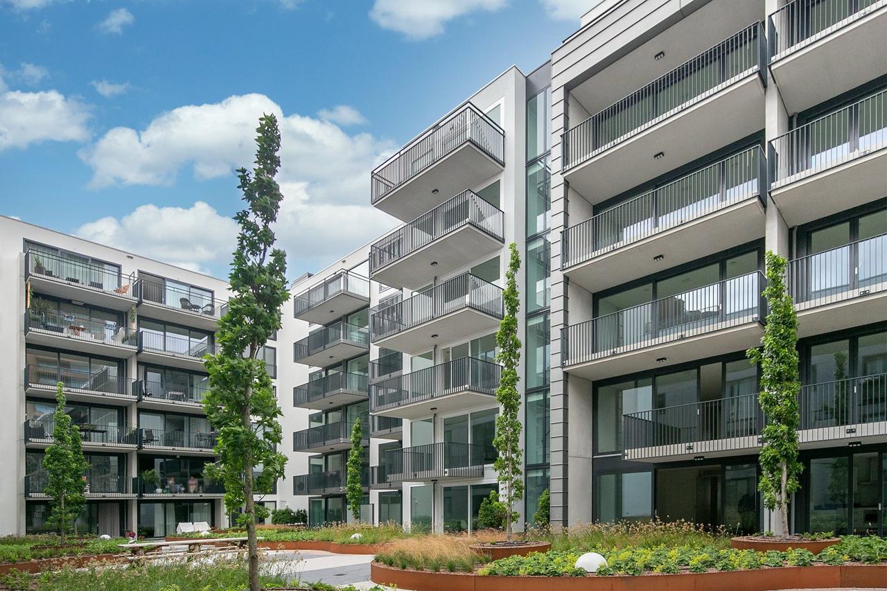 97 m² with balcony and 3 bedrooms - Image 1