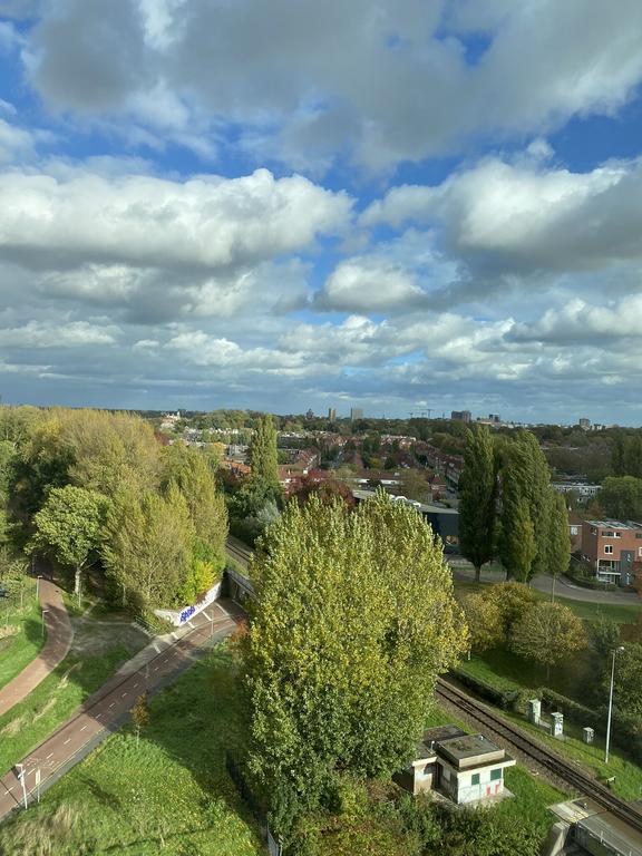 30 m² woonkamer en balkon op de 12e verdieping - Afbeelding 6