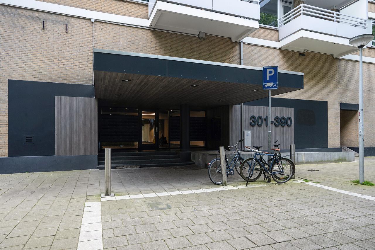 4-room apartment, 85 m², with private parking - Image 9