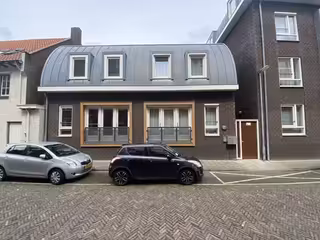 Furnished apartment with private parking
