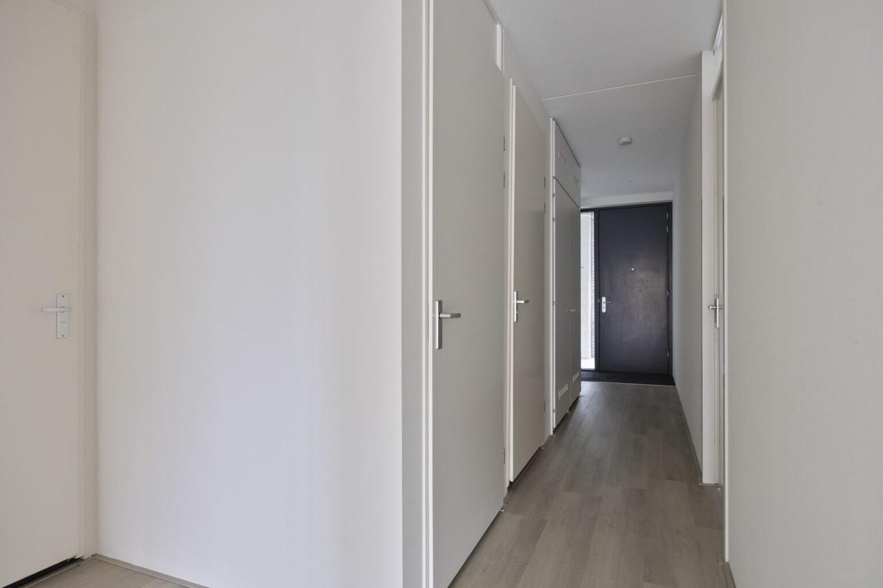 Licht 3-kamerappartement met balkon - Afbeelding 6