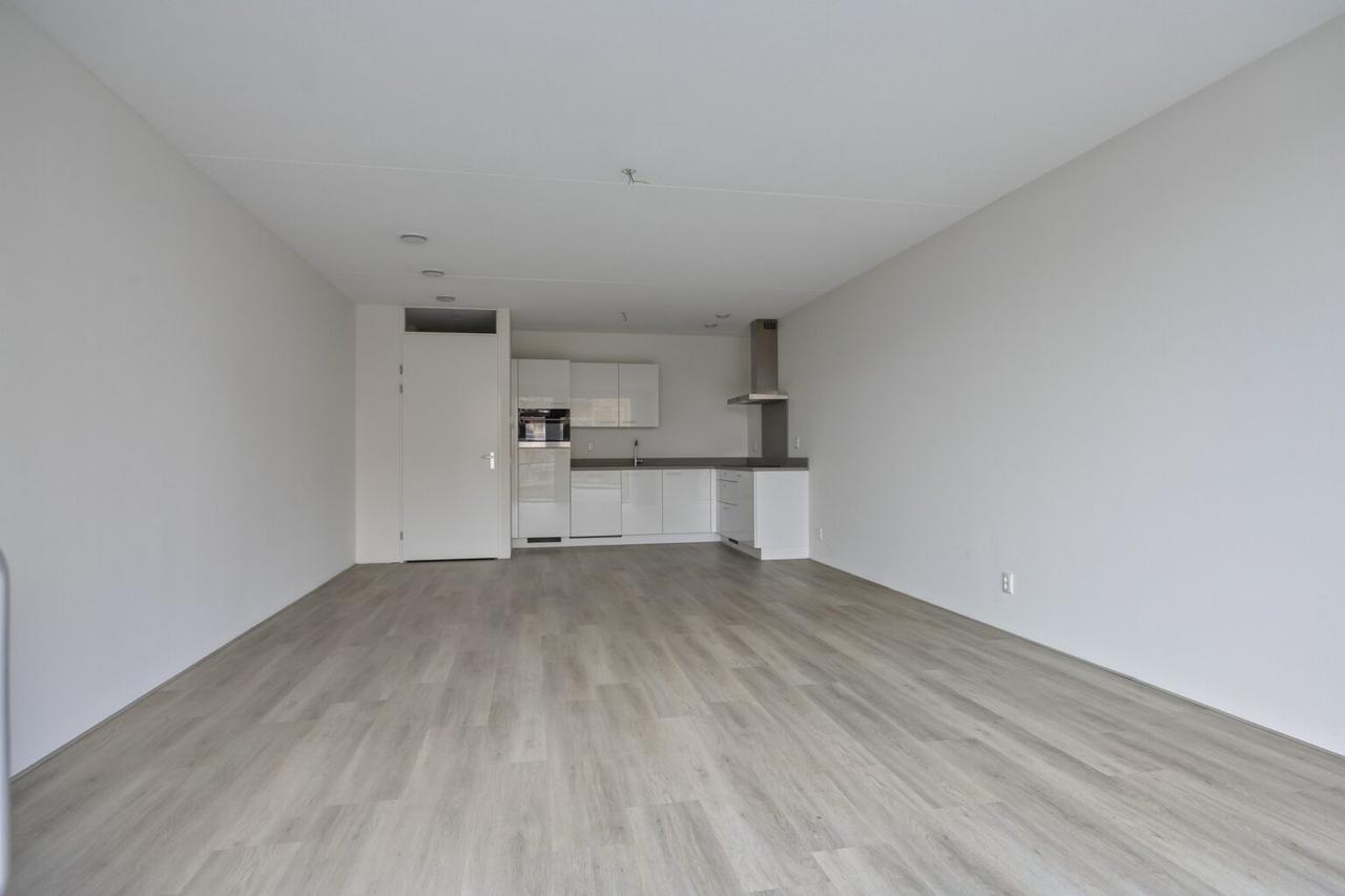 Licht 3-kamerappartement met balkon - Afbeelding 7