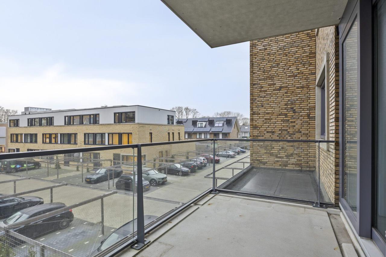 Licht 3-kamerappartement met balkon - Afbeelding 10
