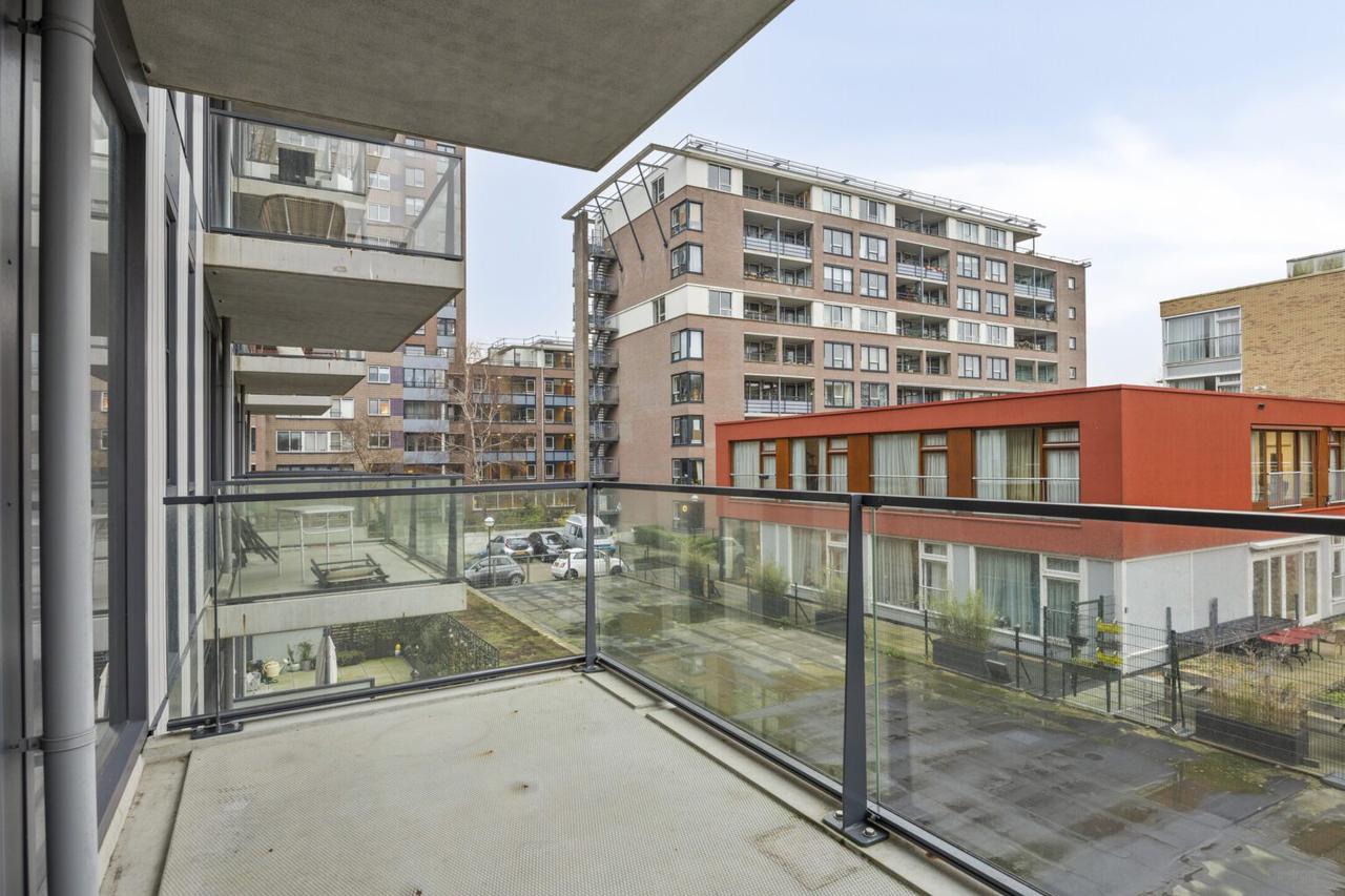 Licht 3-kamerappartement met balkon - Afbeelding 11