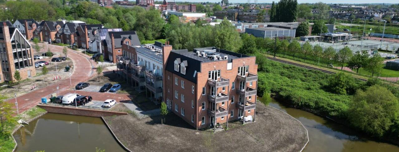 Licht 2-kamerappartement met balkon - Afbeelding 2