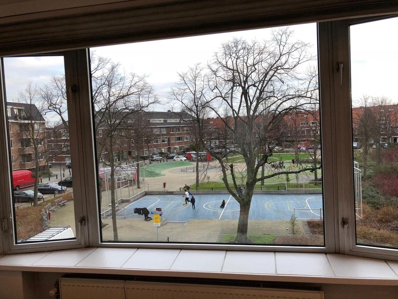 150 m² en 4 slaapkamers aan groen plein - Afbeelding 11