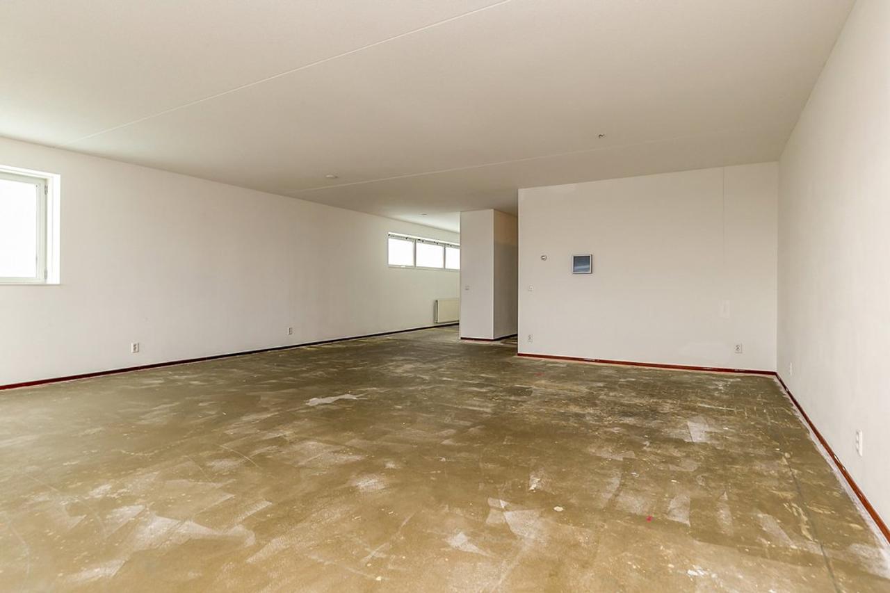 138 m² Waterfront Apartment on IJburg - Image 3